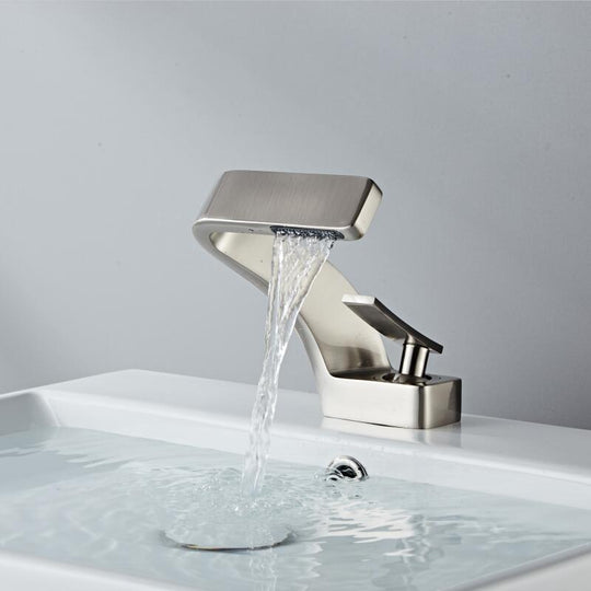 Moderner Wasserhahn Küche Bad Mit Geschwungenem Design Küchenarmatur 3