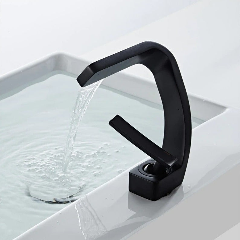 Moderner Wasserhahn Küche Bad Mit Geschwungenem Design Küchenarmatur 6