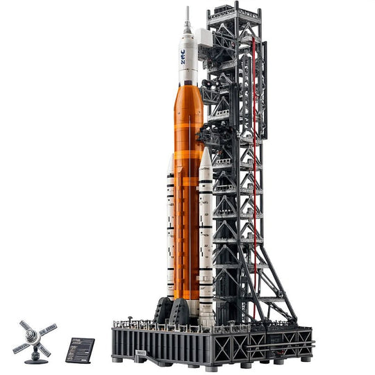 Raketenbausatz für Erwachsene mit Startturm und Orion-Kapsel 2