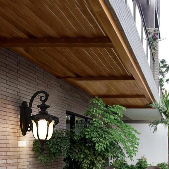 Retro Außenlampe Wand für Terrasse und Balkon mit gemütlicher Lichtatmosphäre 2