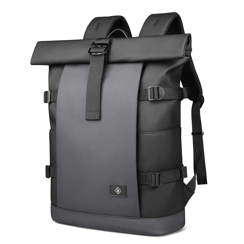 Rucksack Herren Erweiterbar für Laptop und Outdoor-Abenteuer 9