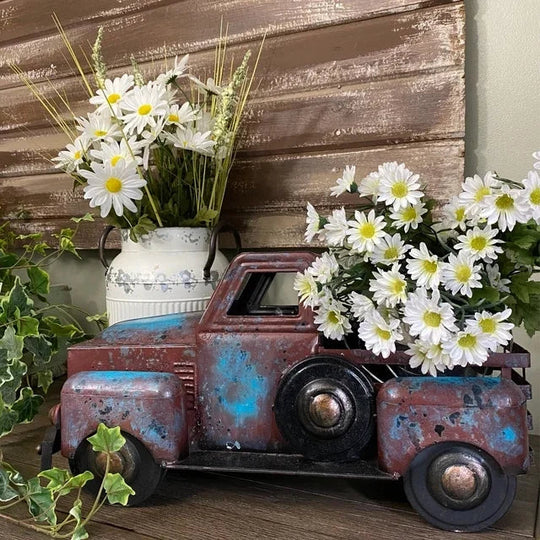 Rustikaler Pflanzer im LKW-Design für Garten und Dekoration 7