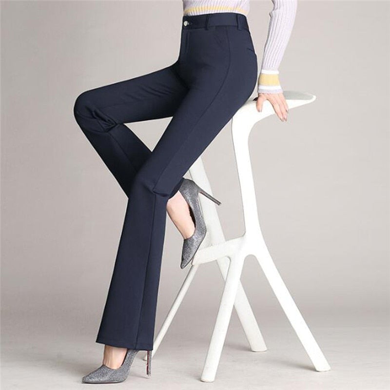 Schlanke Highwaist Schlaghosen