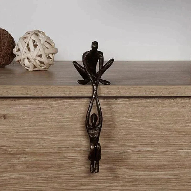 Skulptur Figur Liebe und Kraft Kunstharz 15 cm für Dekoration 1