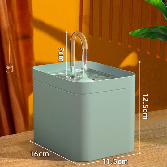 Trinkbrunnen für Katzen mit Wasserumwälzsystem und integriertem Filter 4