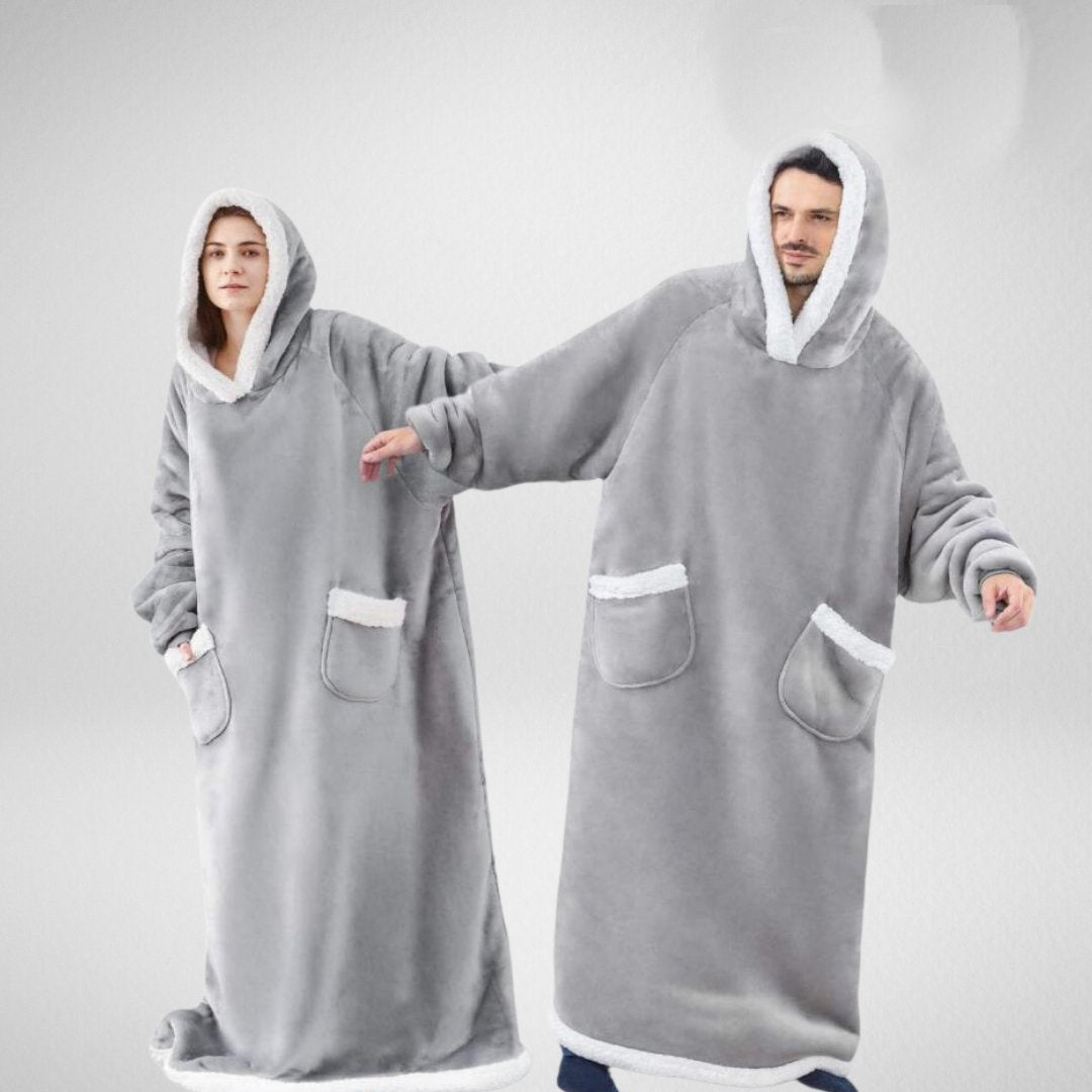 Übergroße Decke mit Kapuze und warmer Fleece-Innenseite 3
