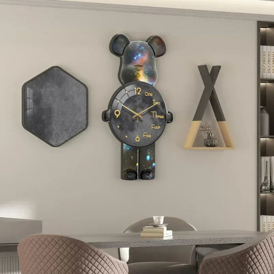 Wanduhr mit Bärenmotiv und LED-Beleuchtung für Kinderzimmer 5