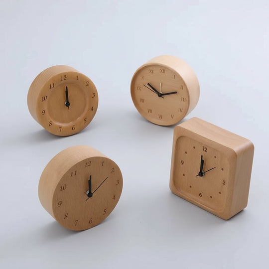 Wecker aus Buchenholz im minimalistischen Stil 3