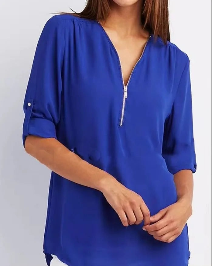 Damenbluse mit tiefem V-Ausschnitt aus Chiffon