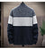 Herrenweste mit Kontraststreifen aus Fleece