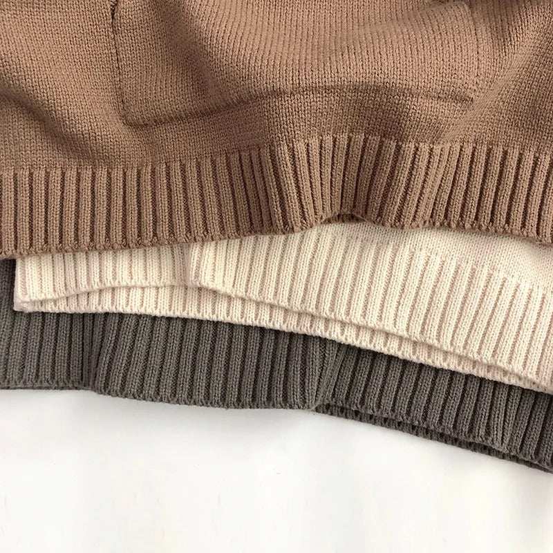 Strickpullover mit Kapuze und Fronttasche für Kinder
