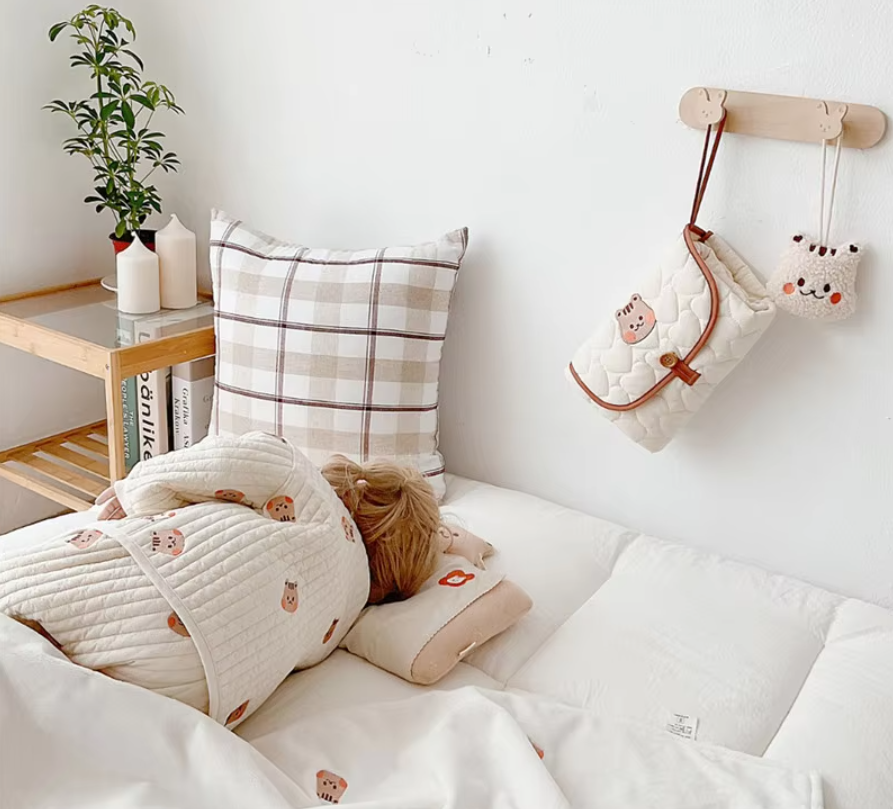 Zusammenklappbare Wickelkommode für Babys