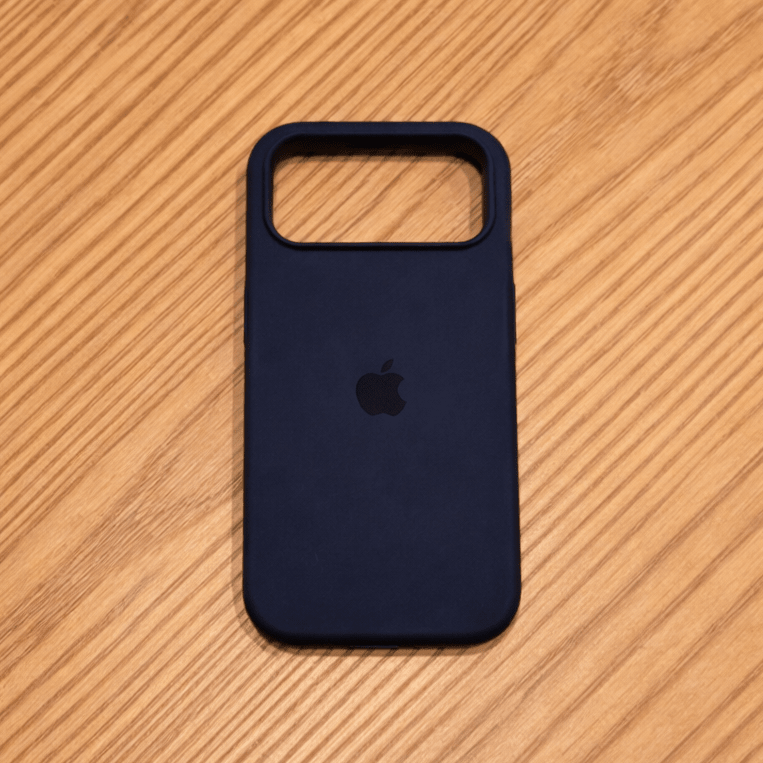 iPhone 14 Pro Max Hülle MagSafe-kompatibel mit Stoßdämpfung und Modernem Design 8
