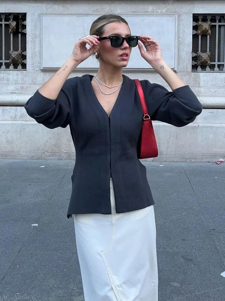 Gehäkelte Strickjacke für Frauen