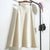 Schmal geschnittenes Damenkleid aus Satin mit Kordelzug