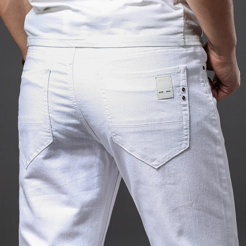Klassische weiße Slim Fit Herrenjeans