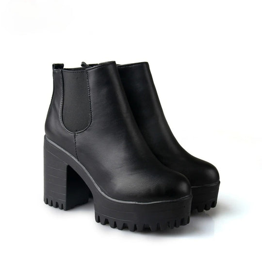 Hochhackige Damenstiefel