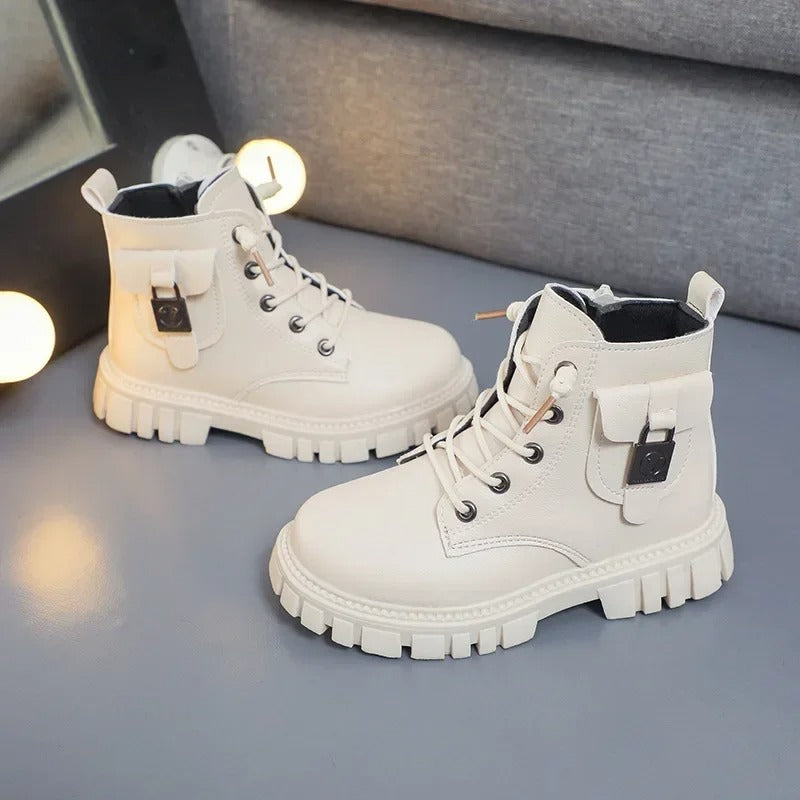 Kurze Lederstiefel für Kinder
