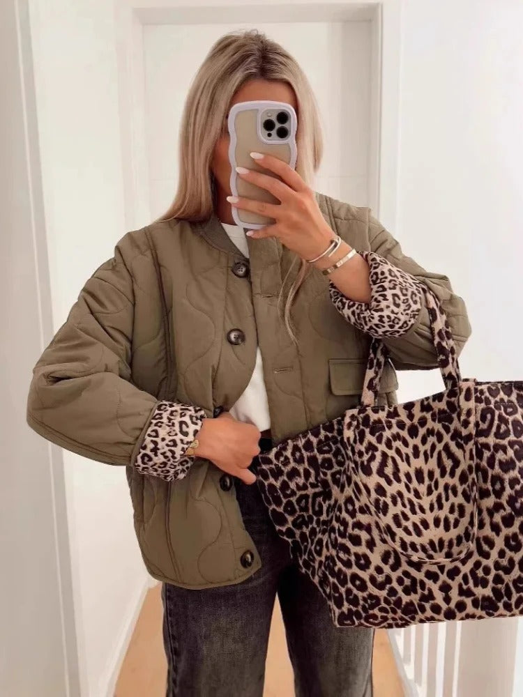 Wattierte Jacke mit Fronttasche für Damen