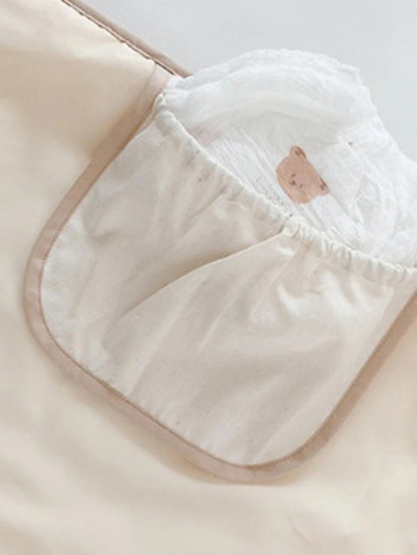 Zusammenklappbare Wickelkommode für Babys
