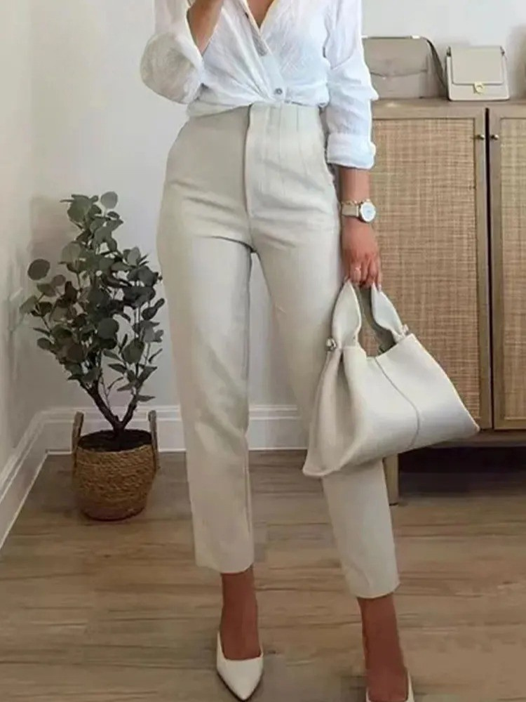 Damen-Hose mit hoher Taille und schmalem Bein