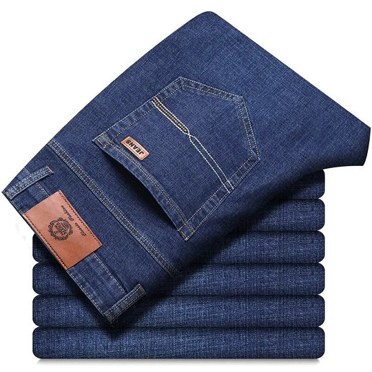 Klassische Herrenjeans aus Denim