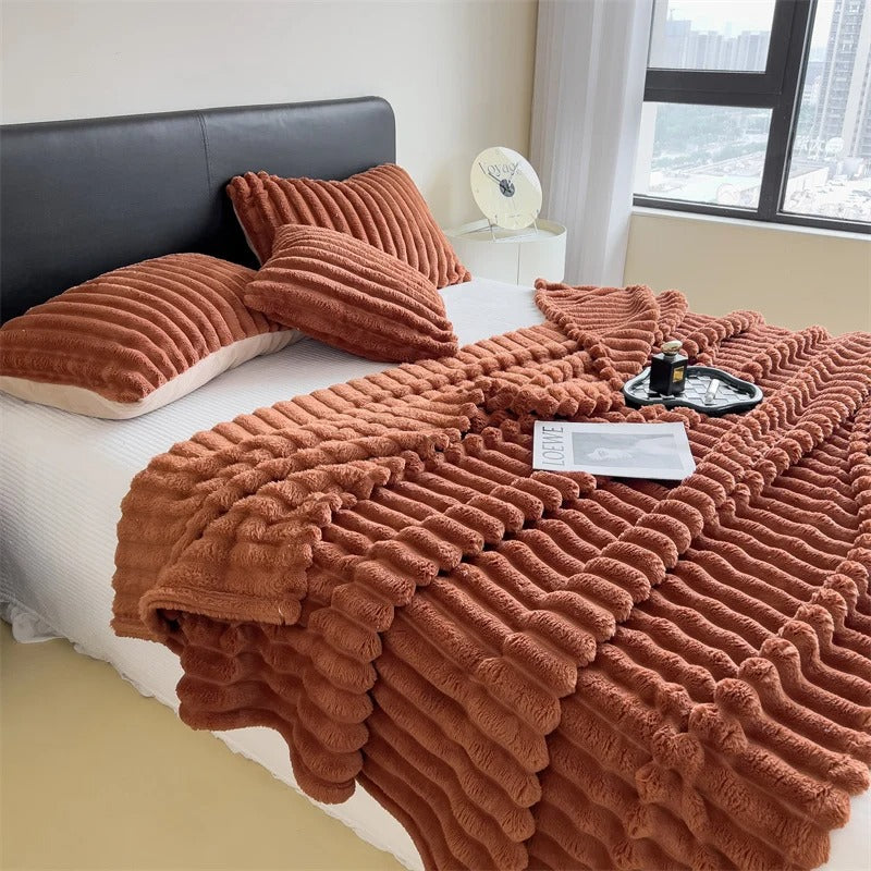 Multifunktionale Decke mit dicken Streifen