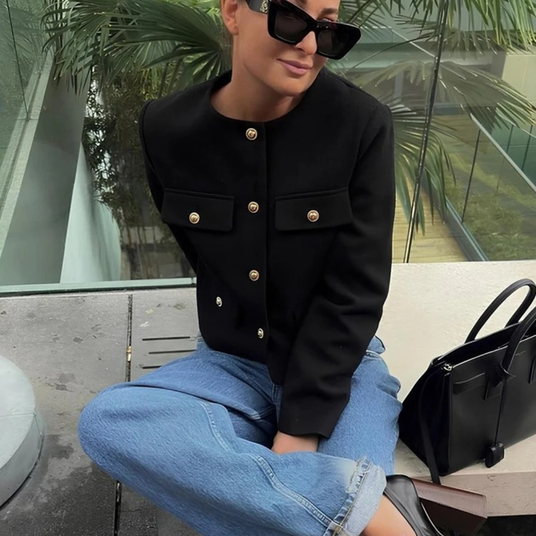 Damenjacken mit Rundhalsausschnitt und Revers